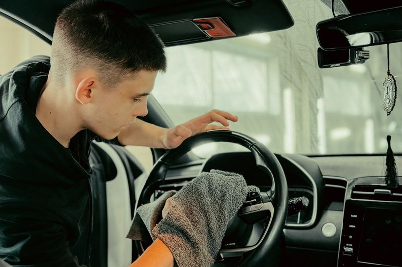 car cleaning and detailing